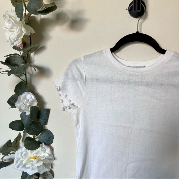 🤍 Marshalls Lettuce Edge Crop Top - Picture 2 of 7